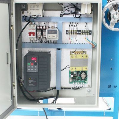 Rifilatura manuale per macchine per la fabbricazione di rotoli di fogli di alluminio per uso domestico Altre materie prime