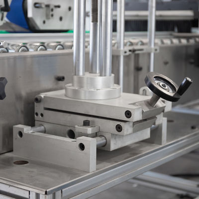 Motore elettrico a 4 fusioni di ripiegamento di fogli di alluminio da cucina con pellicola estensiva