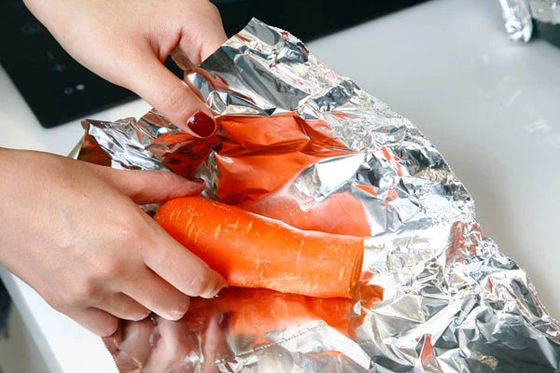 Rollo di foglio di alluminio per barbecue Avvolgimento Forno usa e getta Cucina Trattamento composito