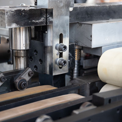 HAFA-120 Box Cutter Press Making Machine Aumenta l'efficienza della tua produzione