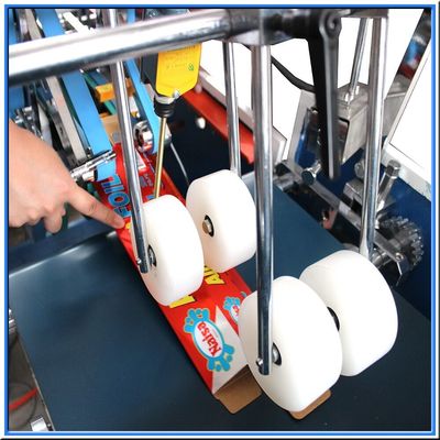 350 mm Max. Larghezza praticabile Macchina adesiva a cartone azionata elettricamente per soluzioni di imballaggio