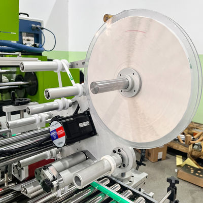 Macchina di ripiegamento elettrica di fogli di alluminio a taglio per carta da forno a 4 alberi
