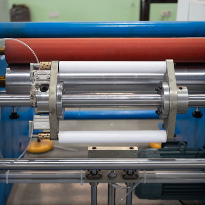 Imballaggio ad alta velocità Tipo di cassa 2 Spindles Big Roll Aluminium Foil Roll Rewinding Machine