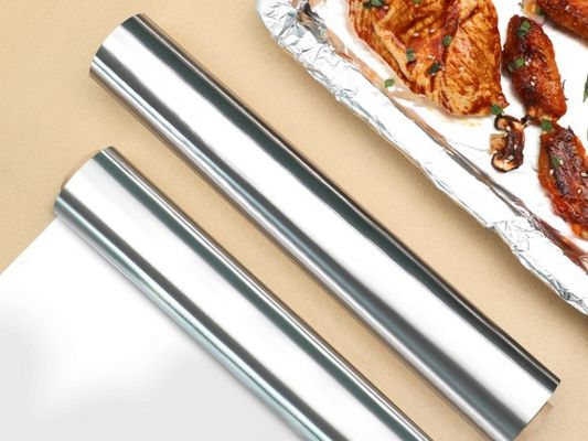 Rollo di foglio di alluminio a temperatura morbida per forno a griglia BBQ Cottura in cucina domestica Cottura