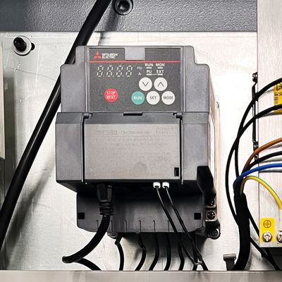 Macchina di ripiegamento di pellicole di alluminio a 4 fusioni completamente automatica per prodotti