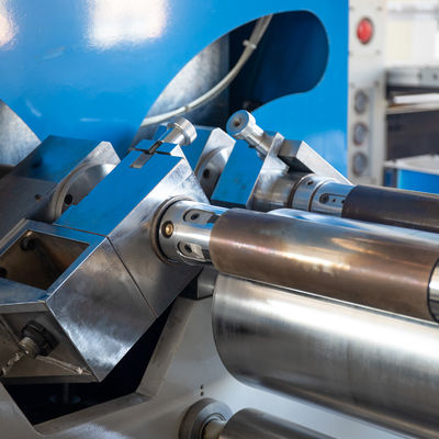 Velocità controllata da computer Macchina di taglio di foglio di alluminio Azionata elettricamente e accurata