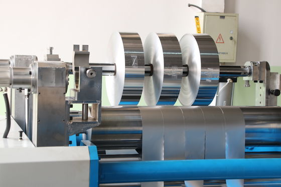 1650mm Aluminum Foil Roll Slitter Rewinder Machine per l'imballaggio di casse Pressione dell'aria 0,6Mpa